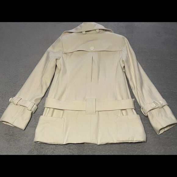 Moda international wool coat size medium ivory colour belt sits low VGUC - Picture 4 of 7